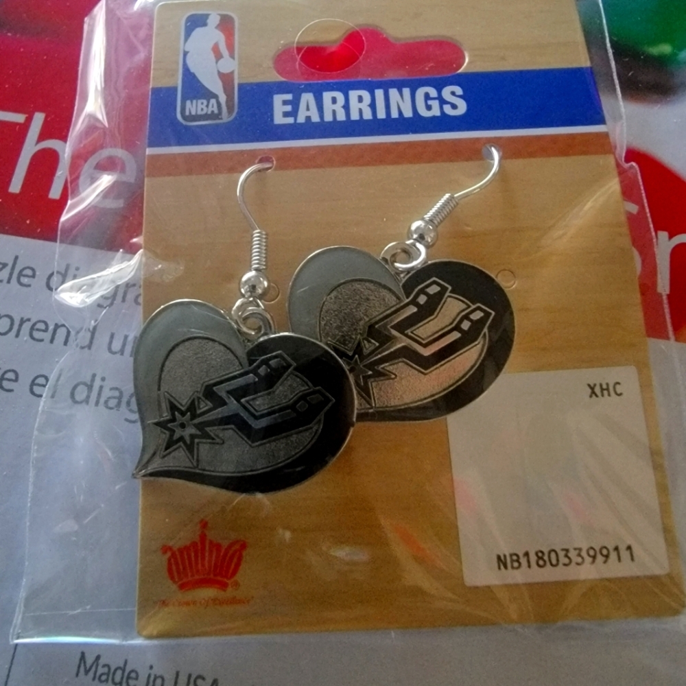 New In Package Nba San Antonio Spurs earrings